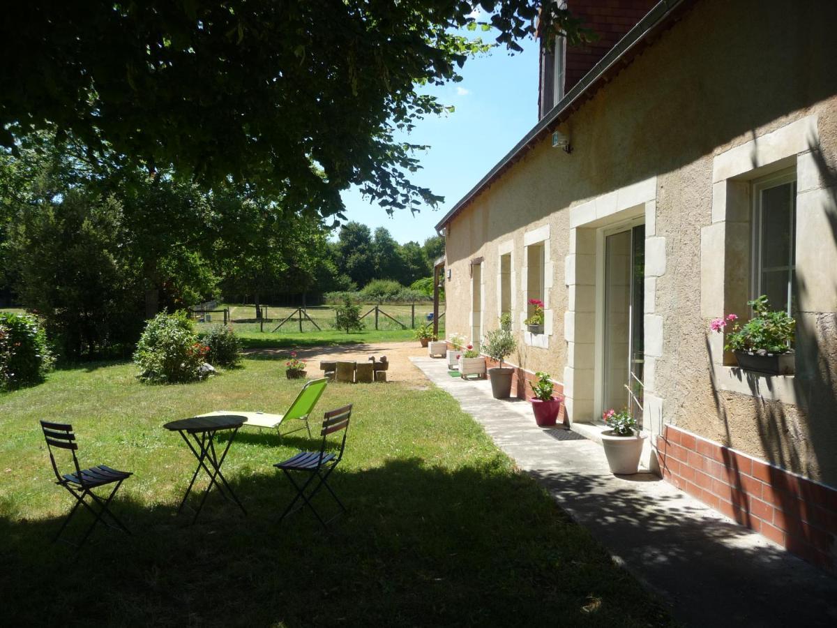 Chambre D'Hote En Vallee Du Loir - Elevage Des Rosiers Bazouges-sur-le-Loir Buitenkant foto